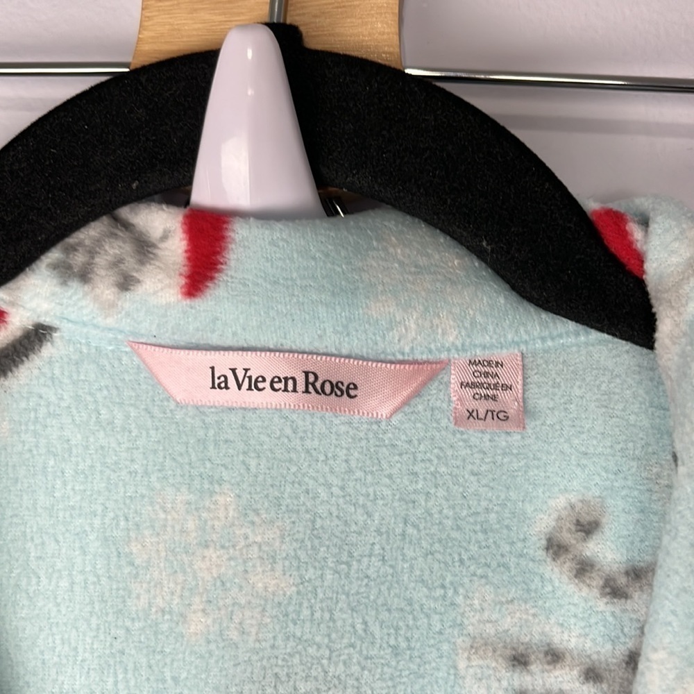 La Vie en Rose Flannel Pajamas - Picture 4 of 11